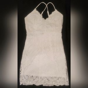 Women's dress, Papaya Brand, size L.